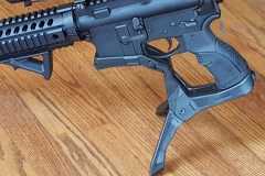 FAB Defense AR-PODIUM bi-pod